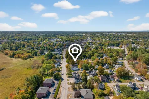 84 East Broadway Street Derry NH 03038