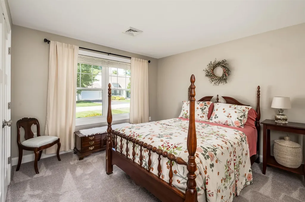 237 Villager Road Chester NH 03036