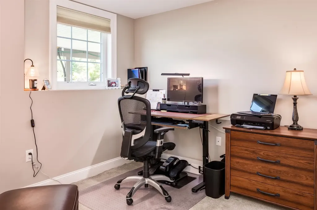 237 Villager Road Chester NH 03036