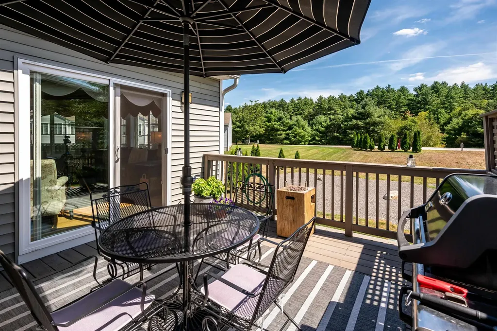 237 Villager Road Chester NH 03036