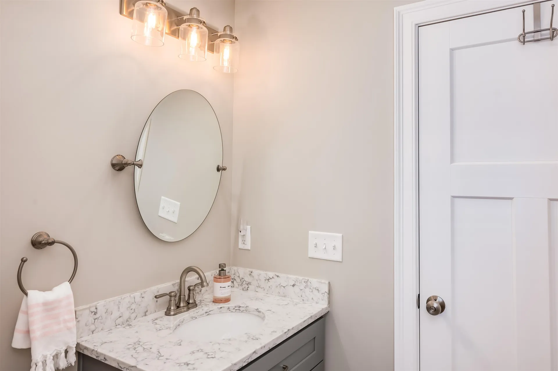 237 Villager Road Chester NH 03036