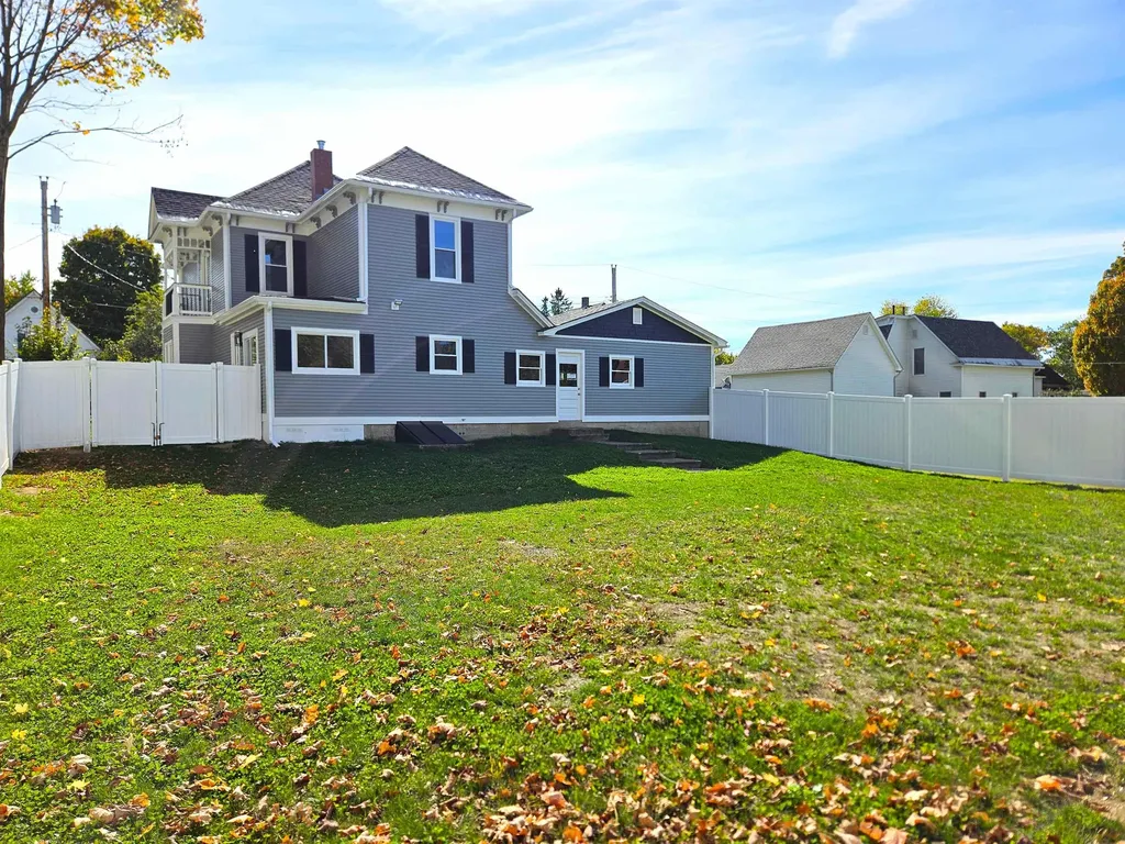 28 South Avenue Newport City VT 05855