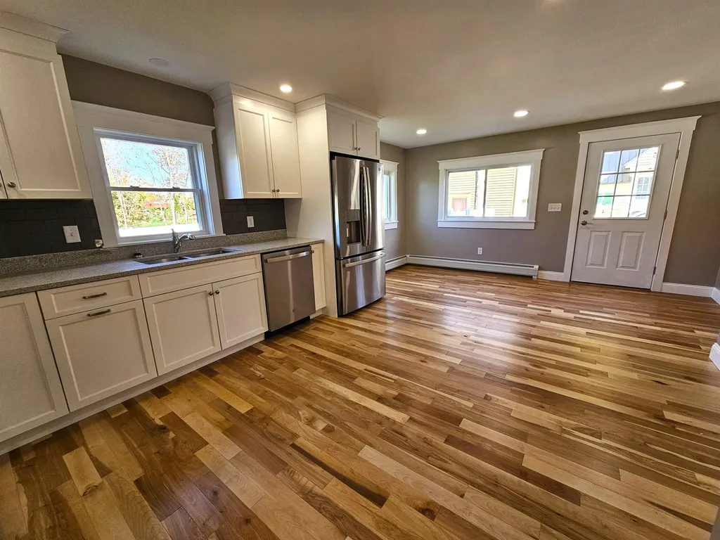 28 South Avenue Newport City VT 05855