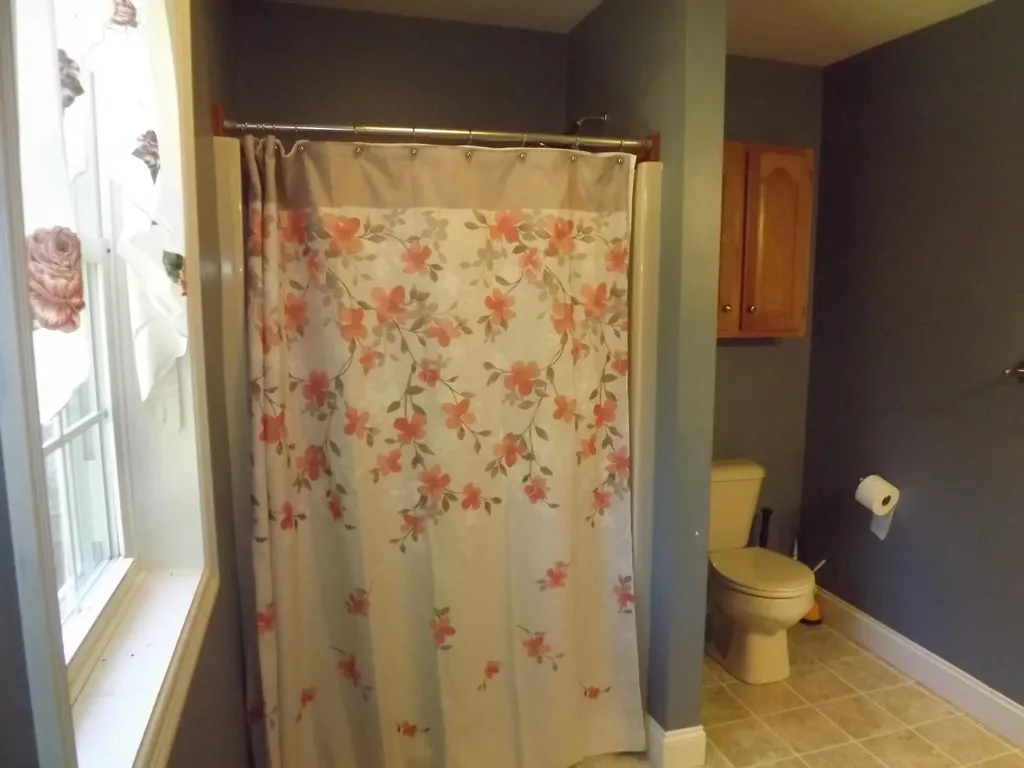 84 Gile Road Franklin NH 03235