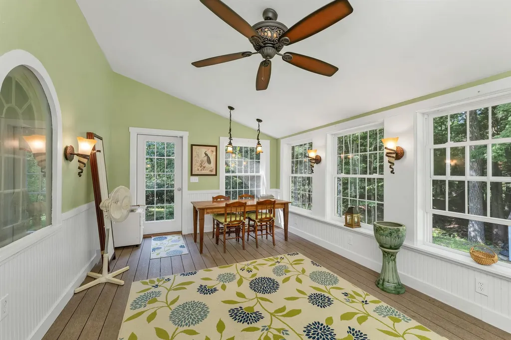 220 Governors Road Brookfield NH 03872