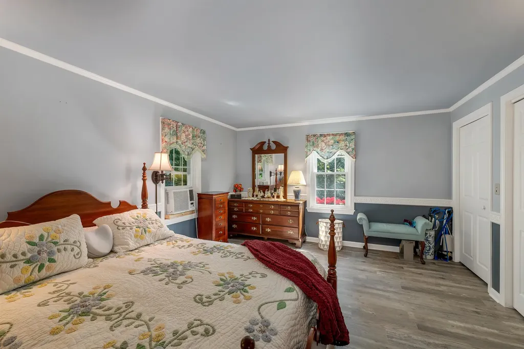 220 Governors Road Brookfield NH 03872