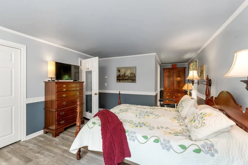 220 Governors Road Brookfield NH 03872