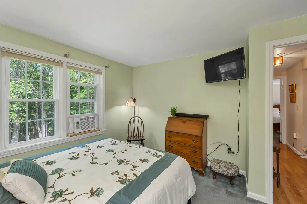 220 Governors Road Brookfield NH 03872