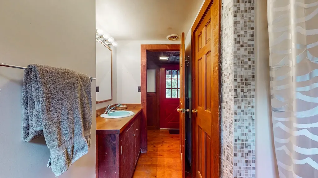 205 Cedar Ridge Drive Cornwall VT 05753