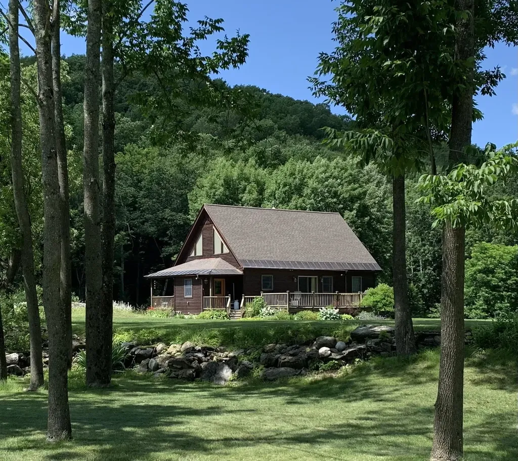 6723 Whipple Hollow Road Pittsford VT 05763
