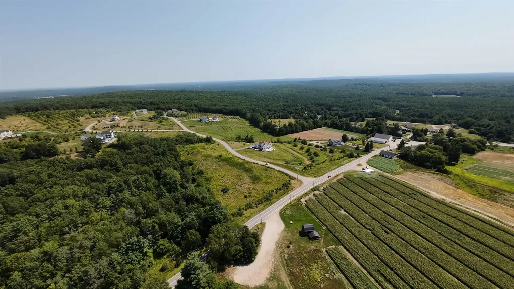 4-13 Woodmont Drive Hollis NH 03049