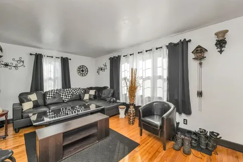 13 Mulvanity Street Nashua NH 03060