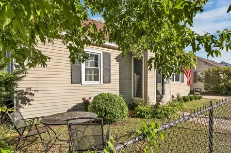 13 Mulvanity Street Nashua NH 03060