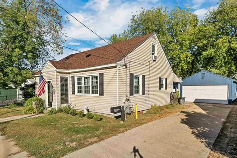 13 Mulvanity Street Nashua NH 03060