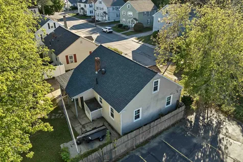 13 Mulvanity Street Nashua NH 03060