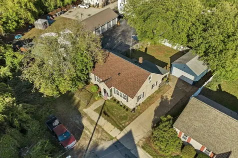 13 Mulvanity Street Nashua NH 03060