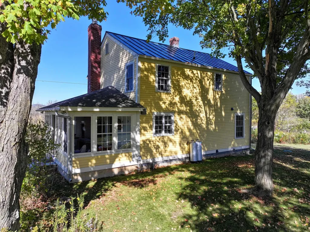 2345 Quaker Village Road Weybridge VT 05753