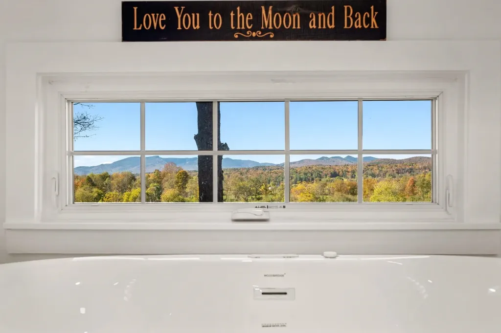 1091 Pucker Street Stowe VT 05672