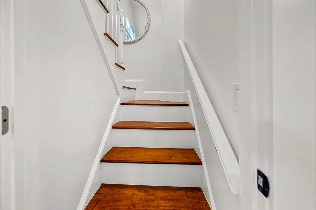 1091 Pucker Street Stowe VT 05672