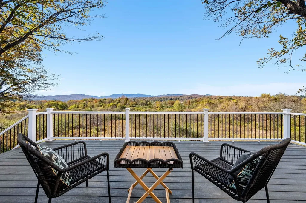 1091 Pucker Street Stowe VT 05672