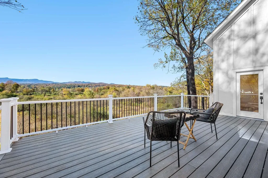 1091 Pucker Street Stowe VT 05672