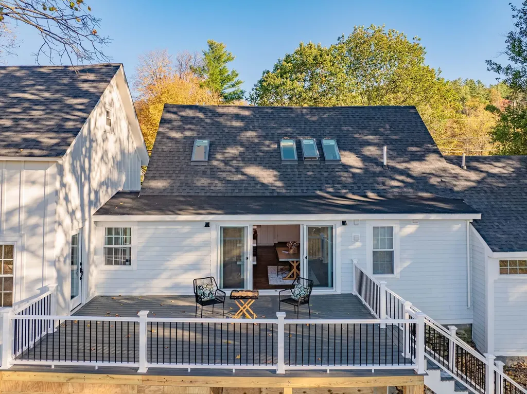 1091 Pucker Street Stowe VT 05672