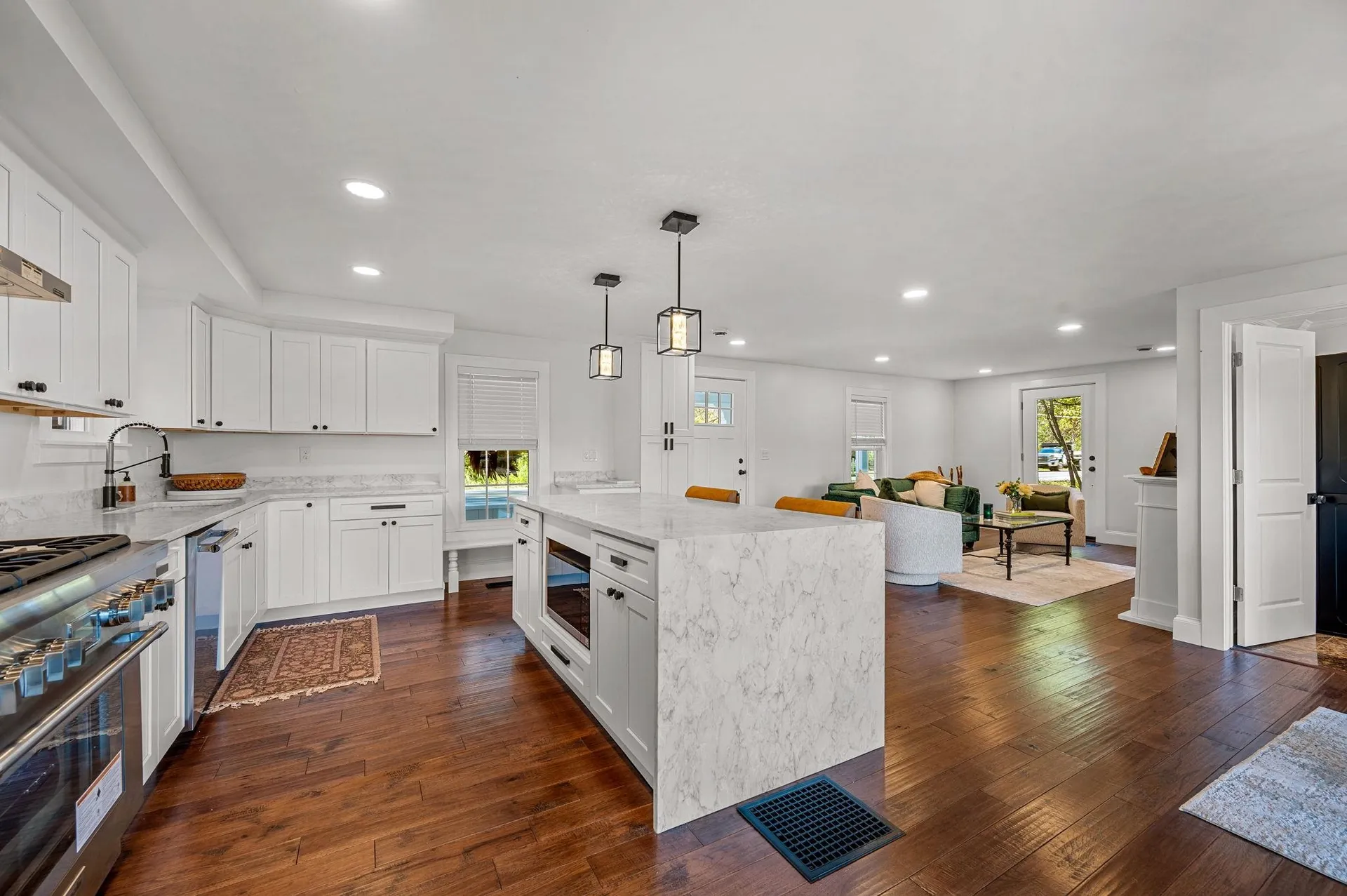 1091 Pucker Street Stowe VT 05672