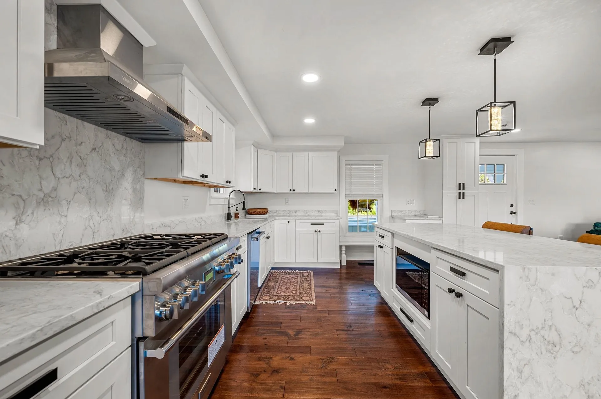 1091 Pucker Street Stowe VT 05672