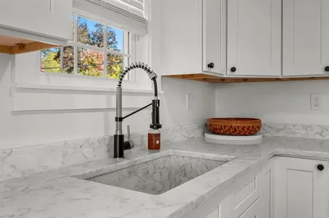 1091 Pucker Street Stowe VT 05672