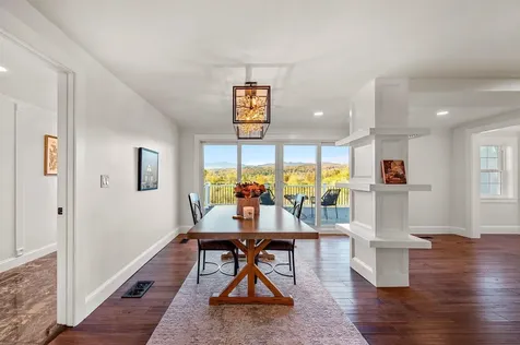 1091 Pucker Street Stowe VT 05672