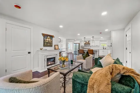 1091 Pucker Street Stowe VT 05672