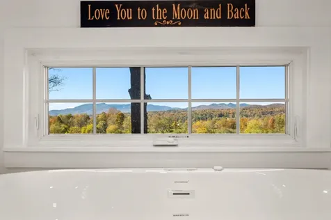 1091 Pucker Street Stowe VT 05672