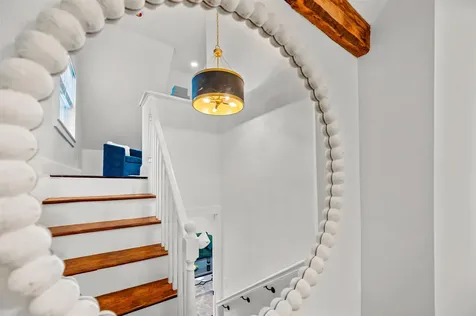 1091 Pucker Street Stowe VT 05672