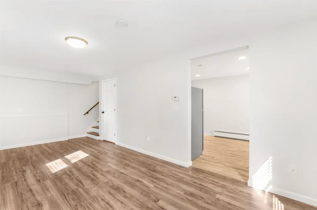 31 Woodlawn Avenue Hillsborough NH 03244