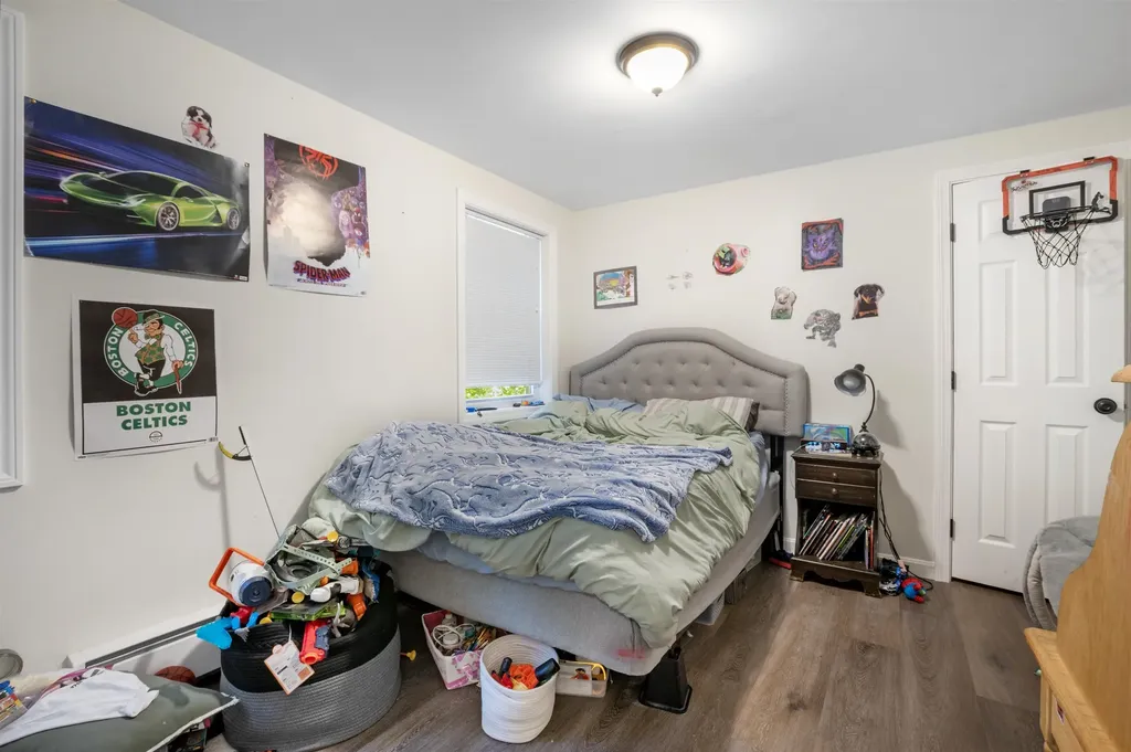 31 Woodlawn Avenue Hillsborough NH 03244