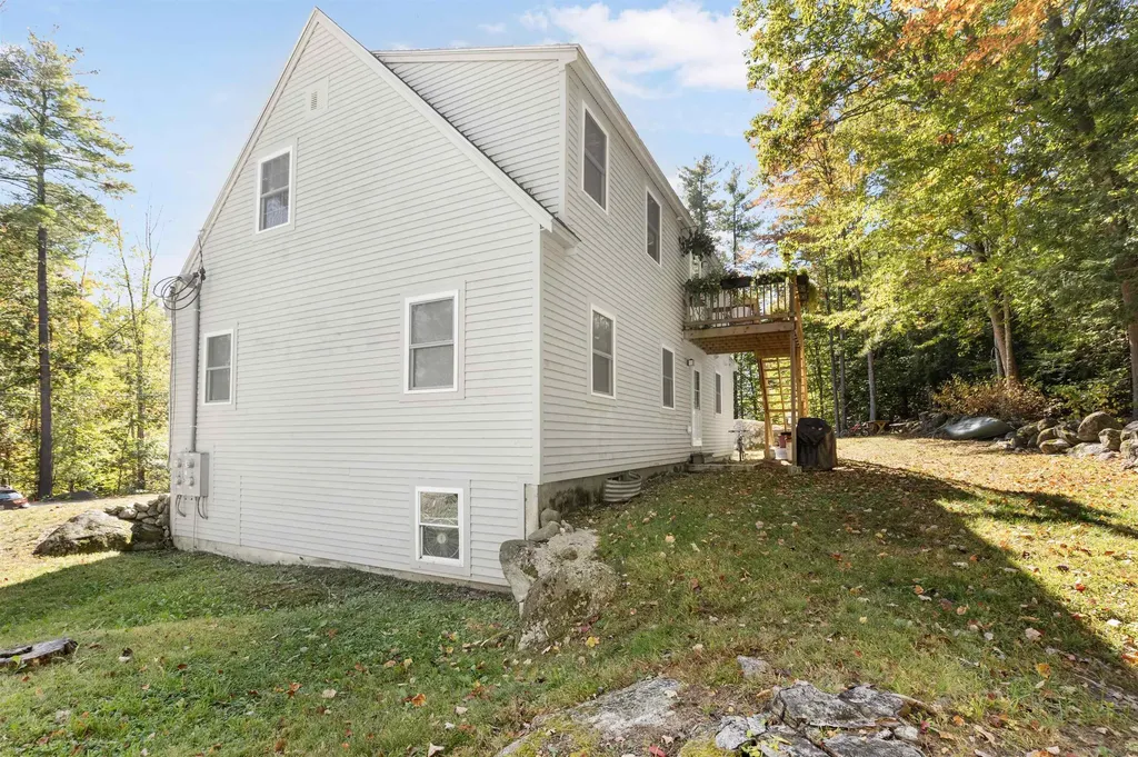 31 Woodlawn Avenue Hillsborough NH 03244