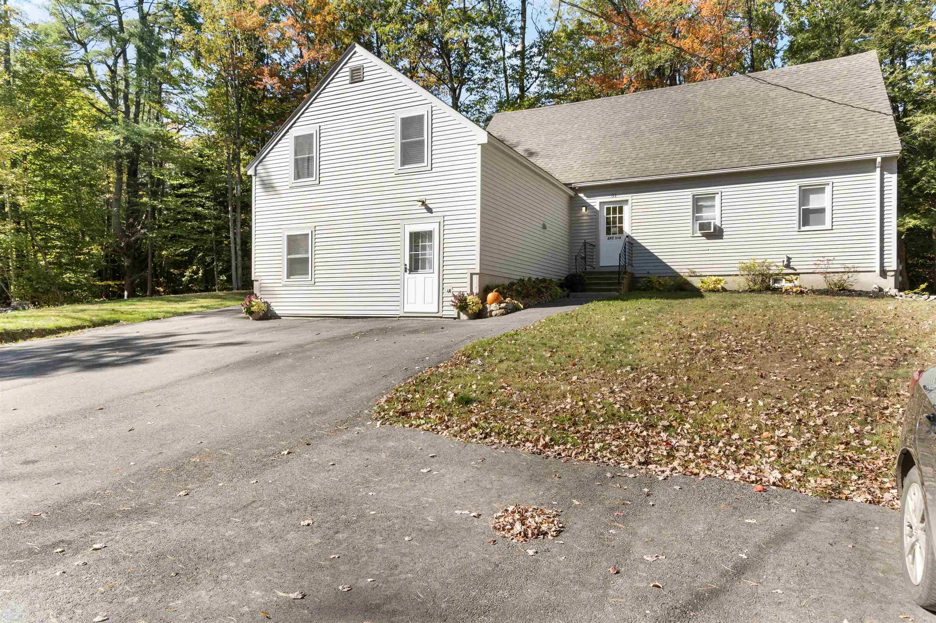 31 Woodlawn Avenue Hillsborough NH 03244