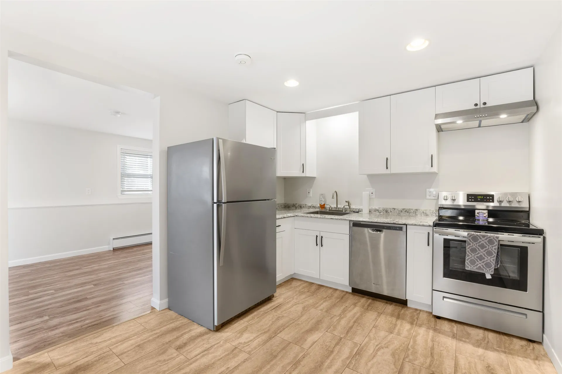 31 Woodlawn Avenue Hillsborough NH 03244