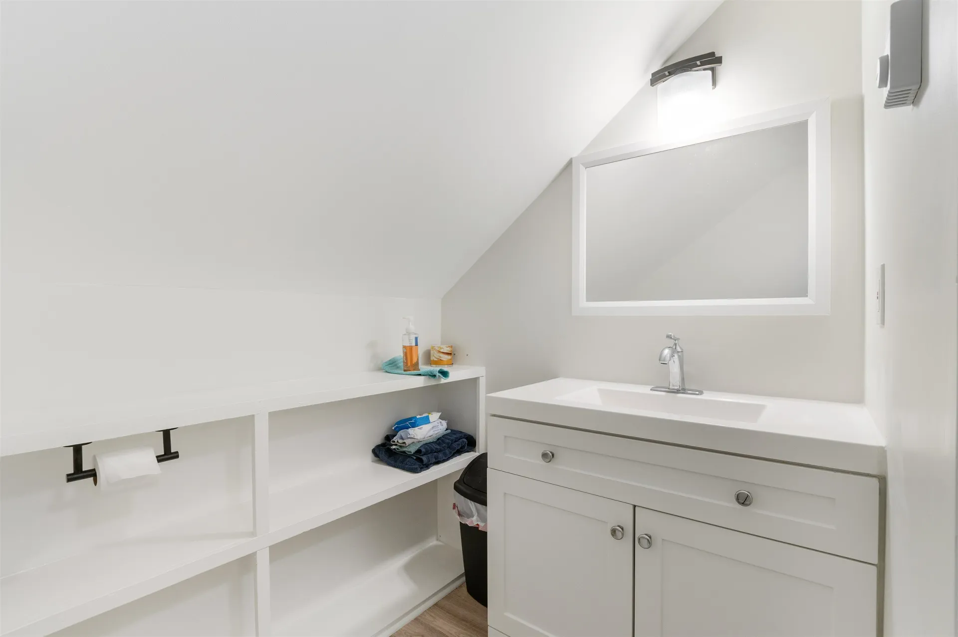 31 Woodlawn Avenue Hillsborough NH 03244