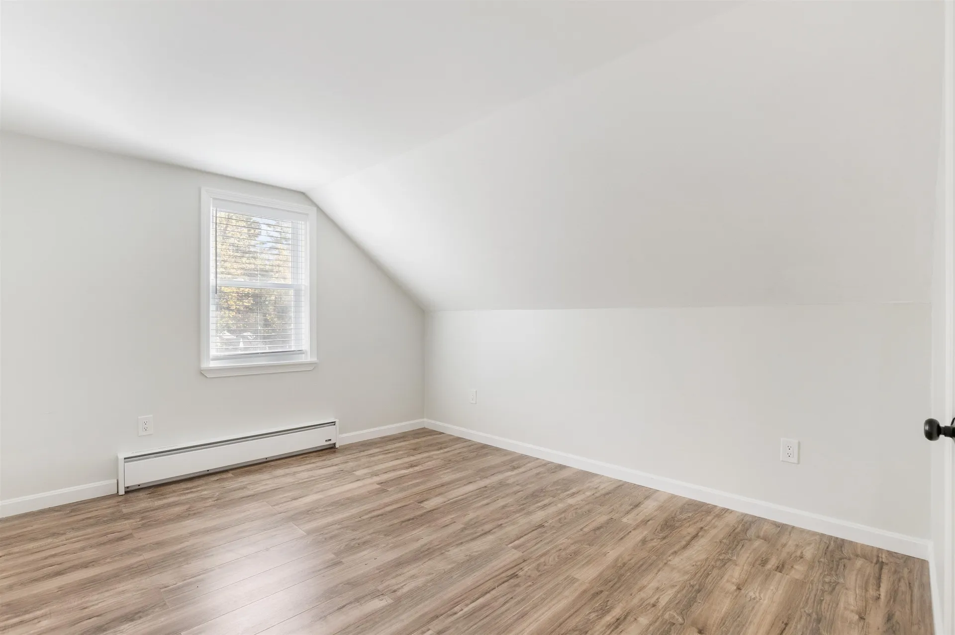 31 Woodlawn Avenue Hillsborough NH 03244