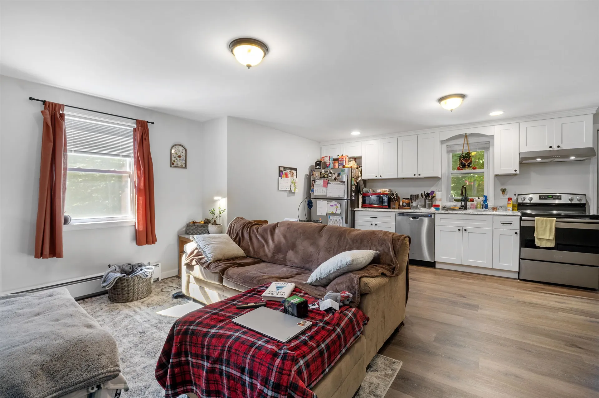 31 Woodlawn Avenue Hillsborough NH 03244