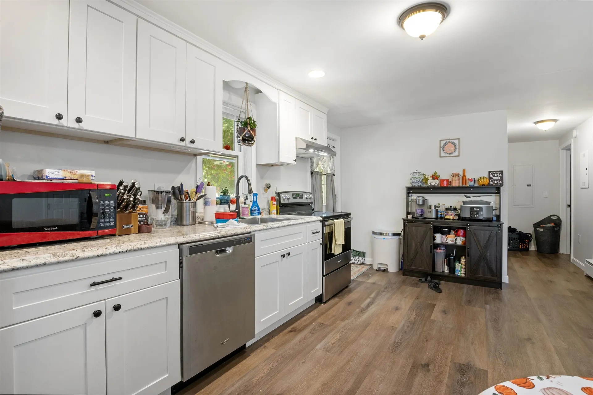 31 Woodlawn Avenue Hillsborough NH 03244