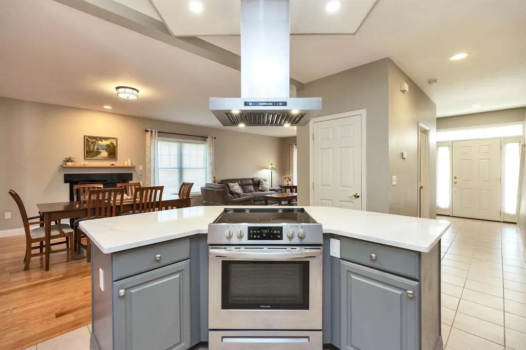 71 Robbe Farm Road Peterborough NH 03458