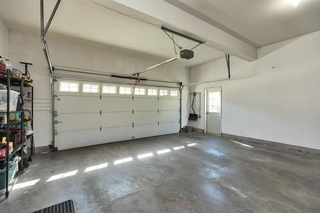 71 Robbe Farm Road Peterborough NH 03458