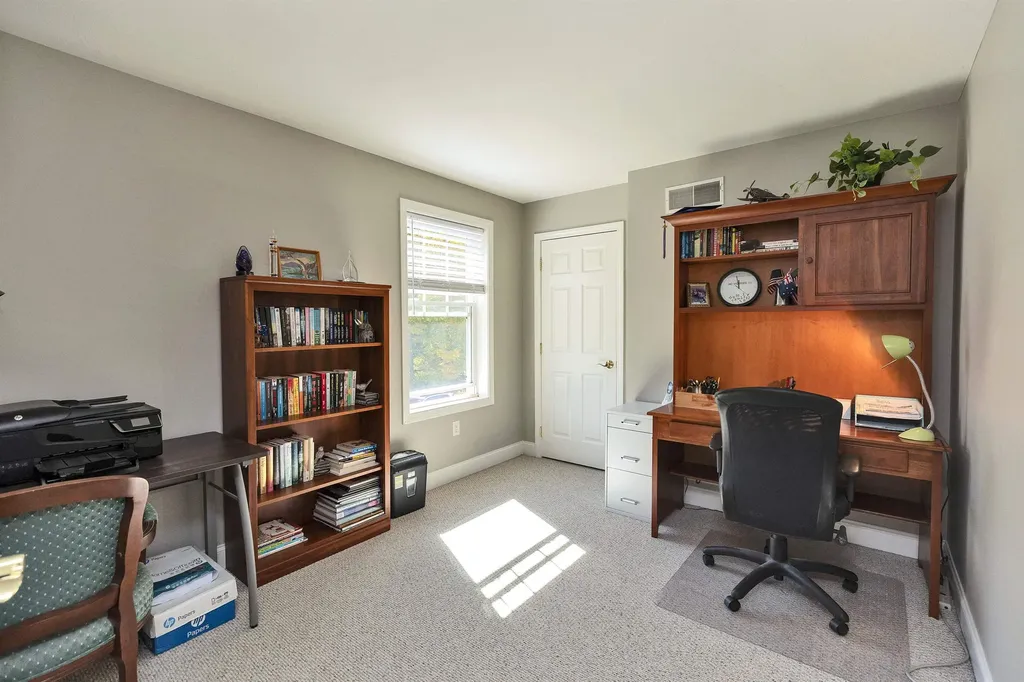 71 Robbe Farm Road Peterborough NH 03458