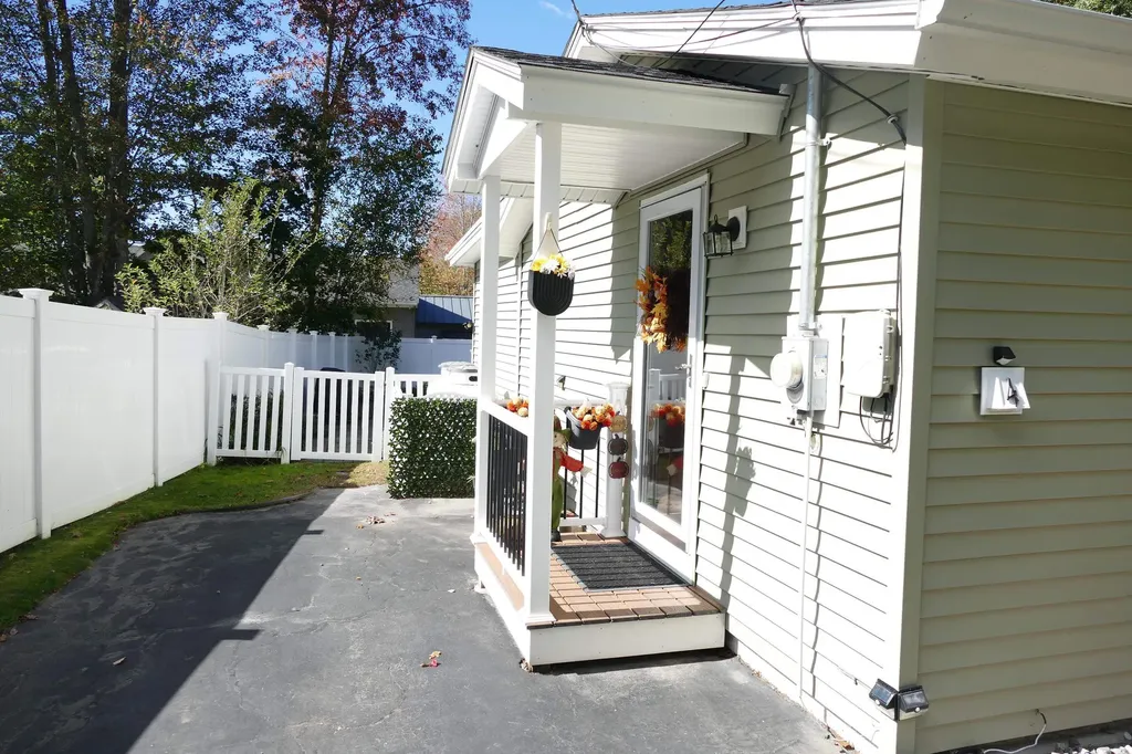 4 Stephanie Road Dunbarton NH 03046