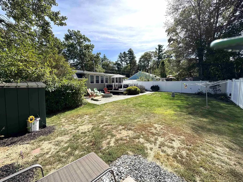 4 Stephanie Road Dunbarton NH 03046