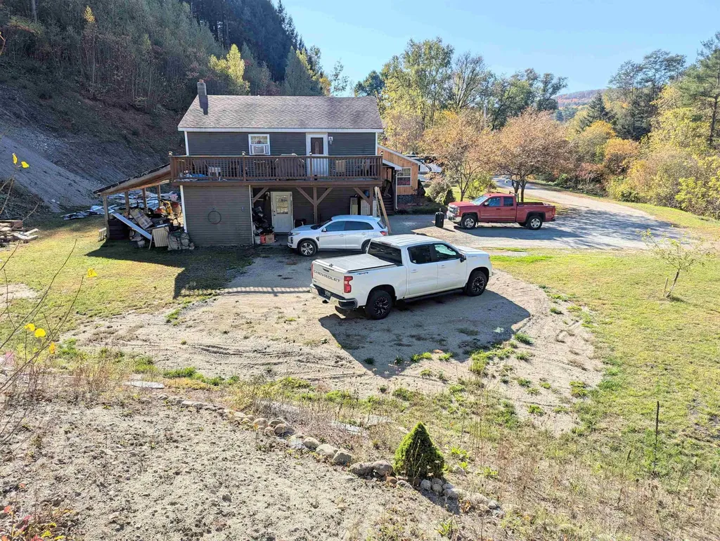 43 Crestwood Drive St. Johnsbury VT 05819