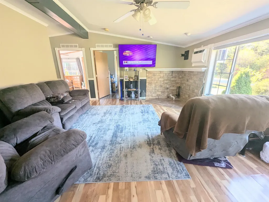 43 Crestwood Drive St. Johnsbury VT 05819