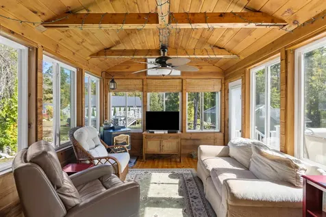 2 Hall Avenue Salem NH 03079